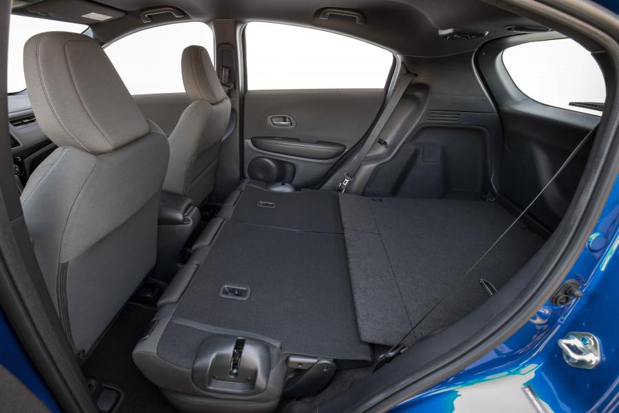 Интерьер Honda HR-V Sport 2018 года  (NA) (фото 31 из 34)